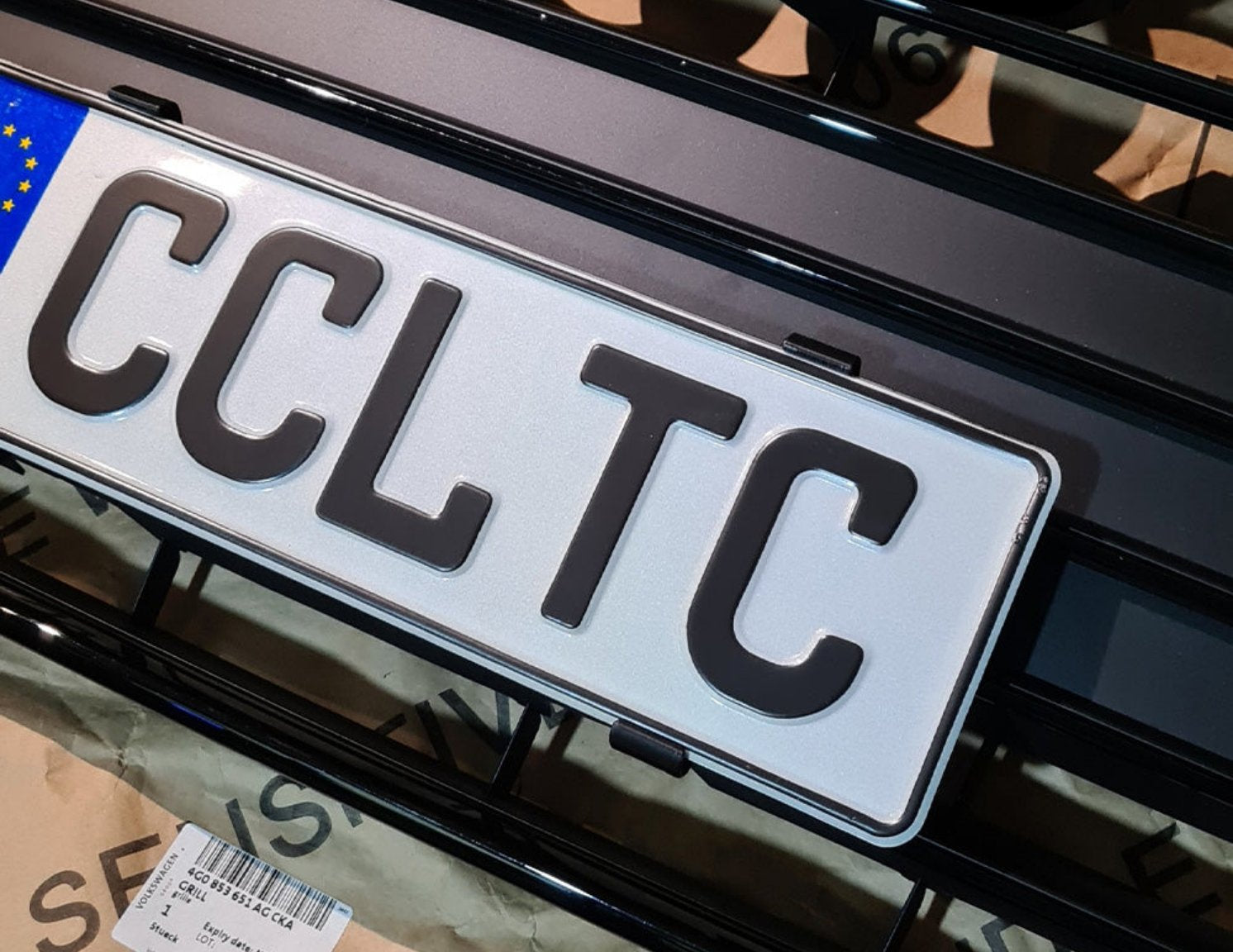 CCULTEC - license plate holder suitable for US grill